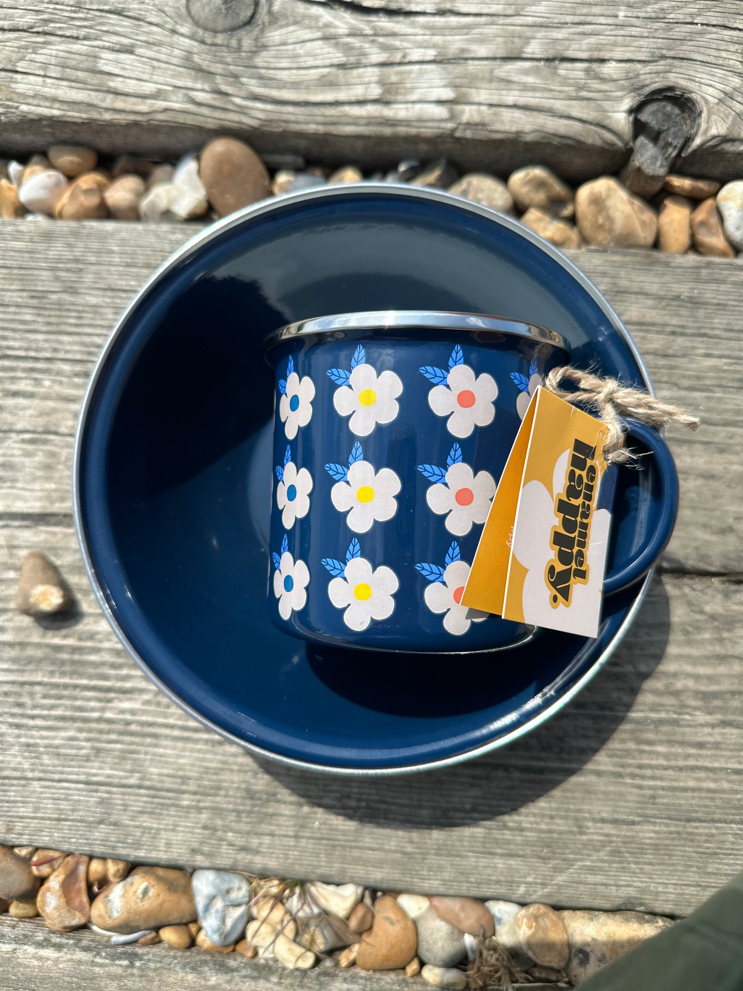 Enamel Bowl and Mug Set Retro Daisy Print - Enamelhappy