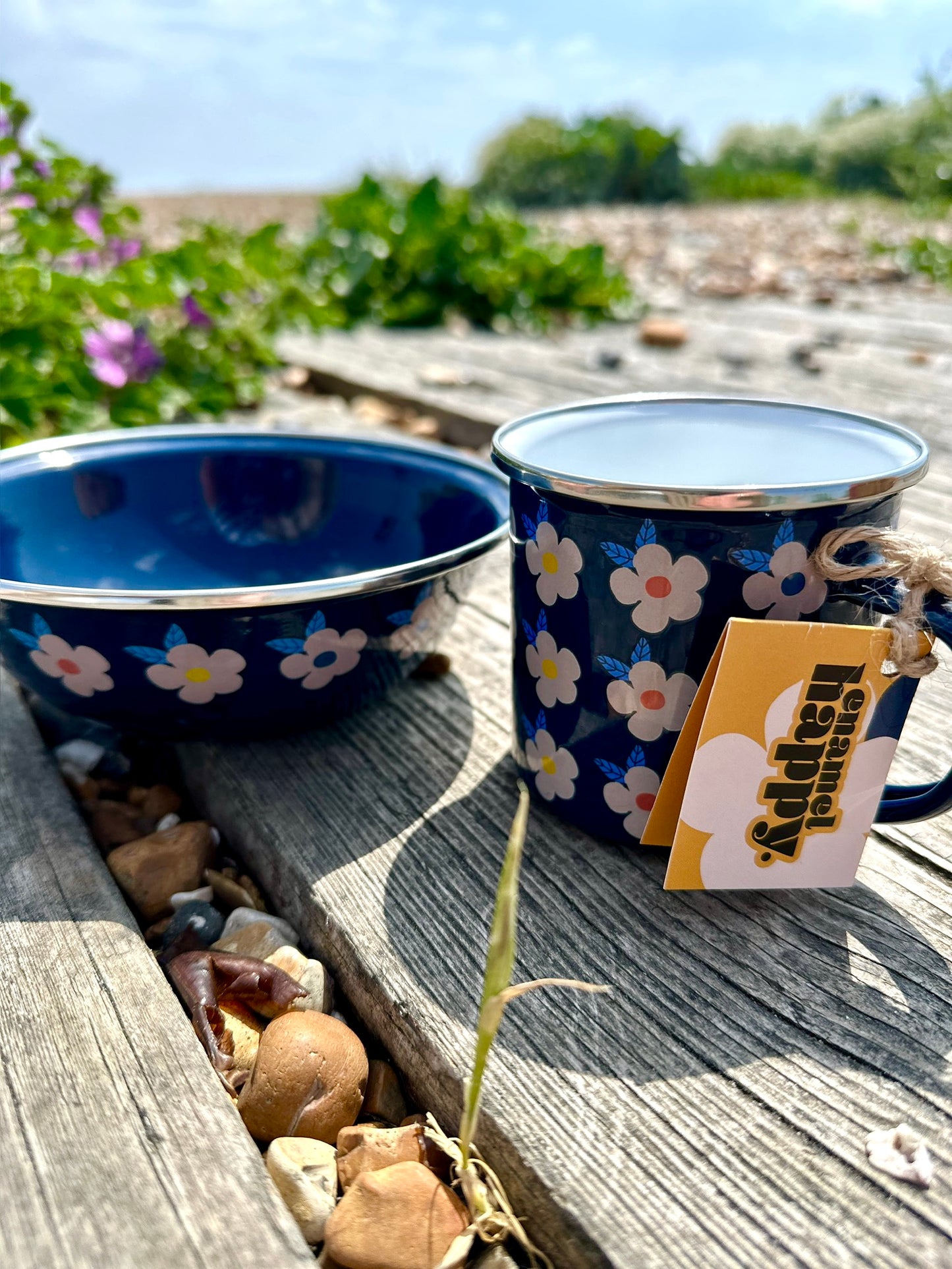 Enamel Bowl and Mug Set Retro Daisy Print - Enamelhappy