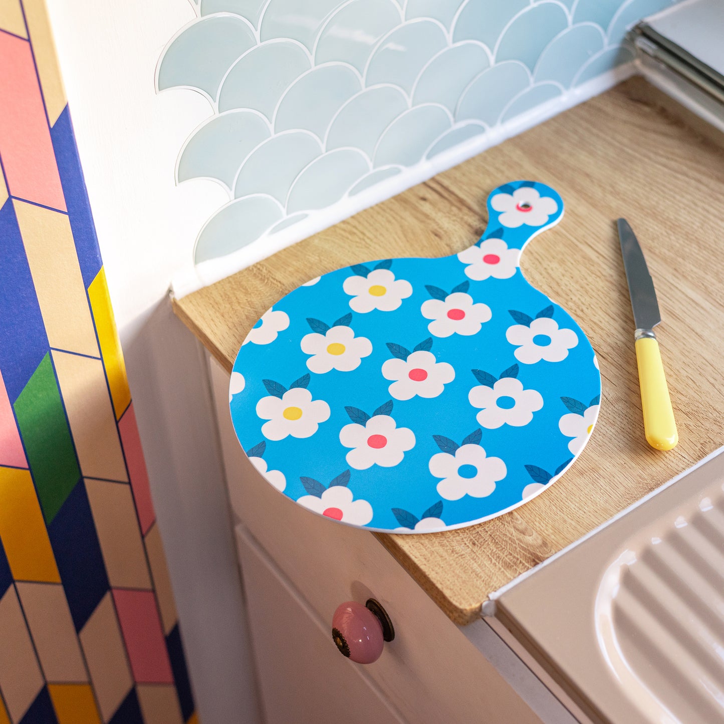 Chopping Board Ocean Blue Retro Floral - Enamelhappy - Enamelhappy