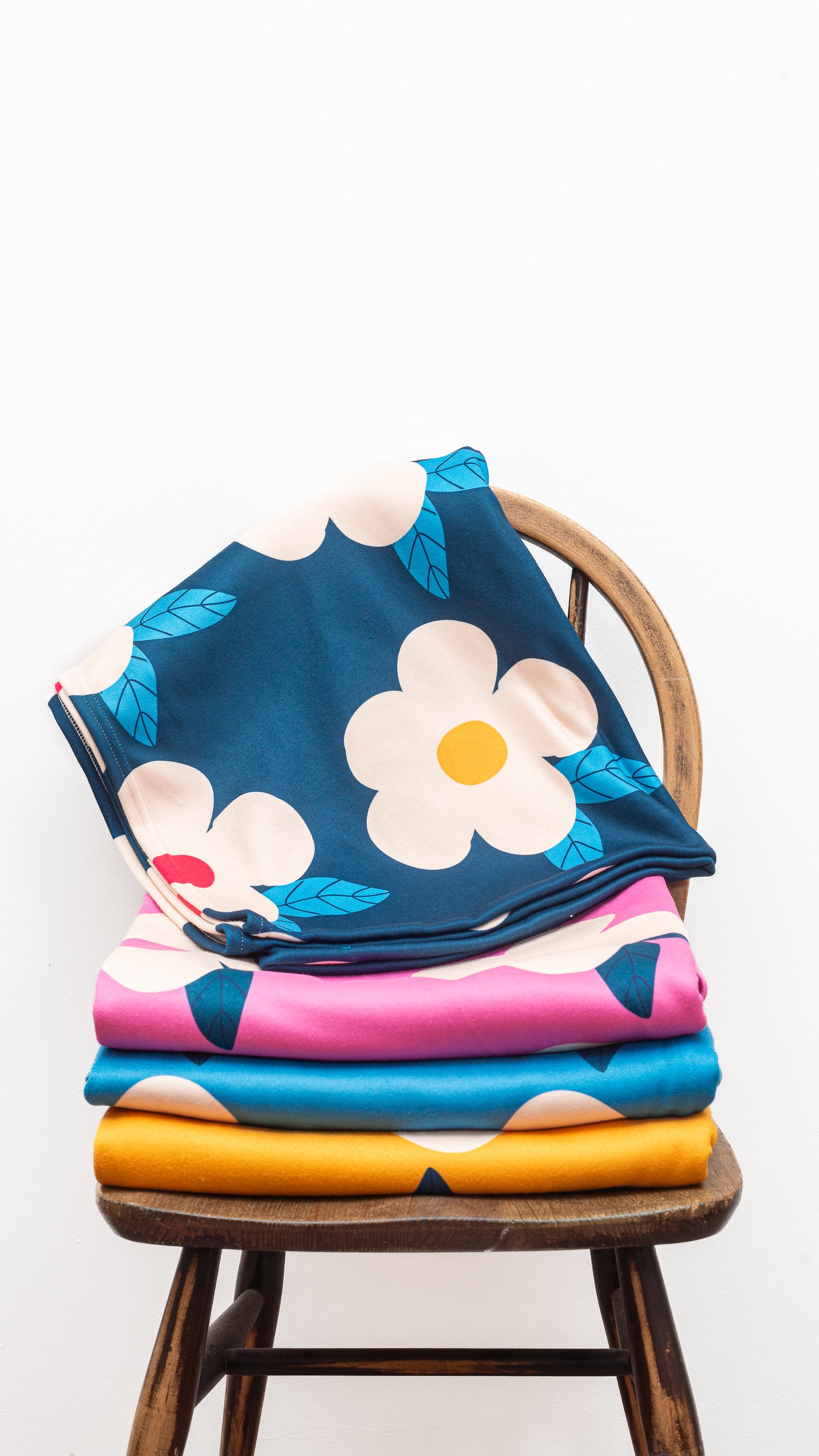 Retro Floral Midnight Navy Blue Large Fleece Blanket/Throw - Enamelhappy - Enamelhappy