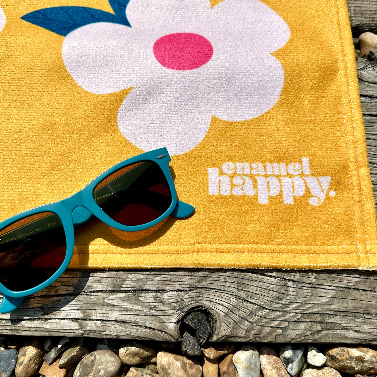 Beautiful Quick Dry Beach/Bath Towel Large - Retro Floral Honey Yellow - Enamelhappy