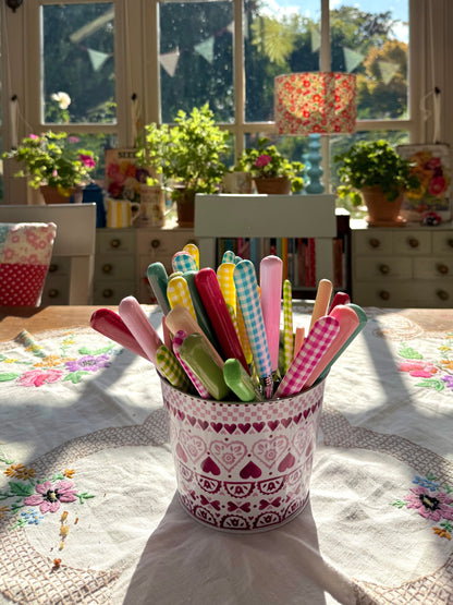 Ensemble de couverts individuels colorés à carreaux vichy - Emailhappy