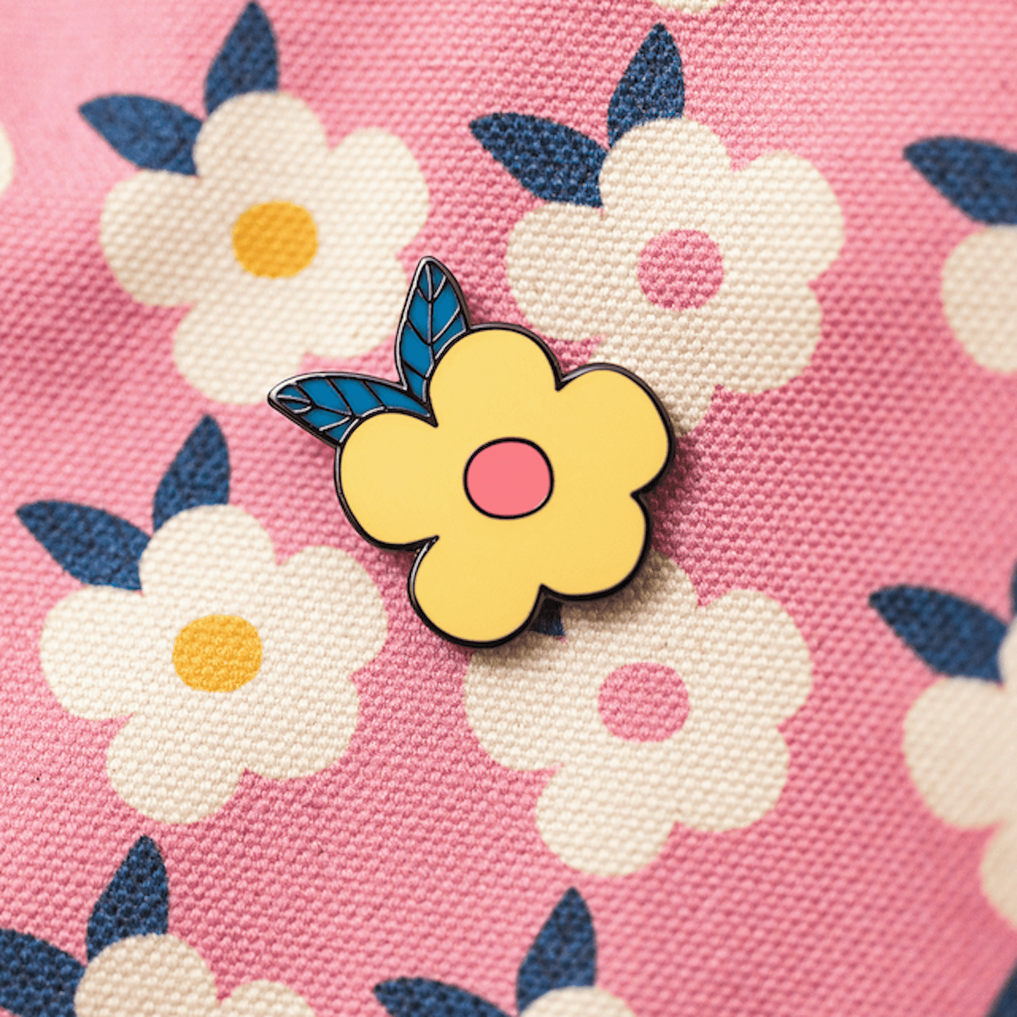 Retro Flower Enamel Pin Badge - Enamelhappy - Enamelhappy