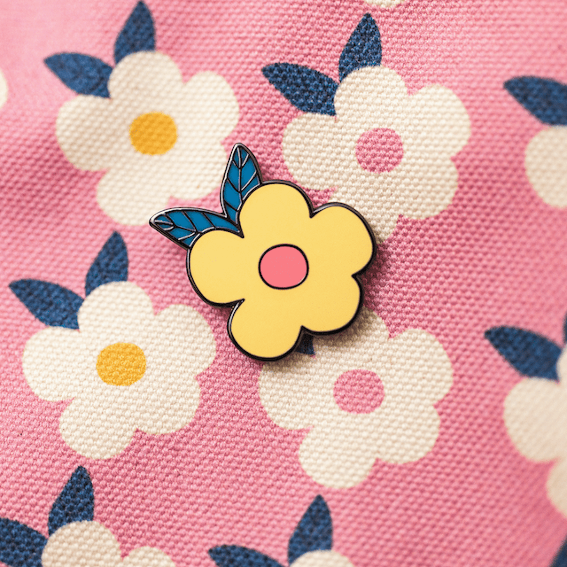 Retro Flower Enamel Pin Badge - Enamelhappy - Enamelhappy